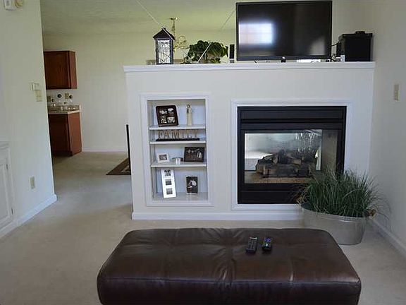3rd image of 6666 Largo Ln