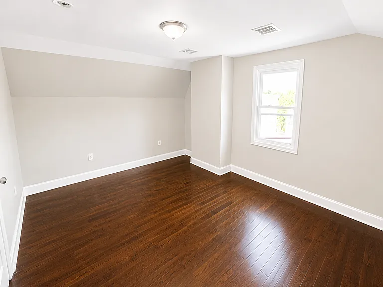 897 Hunterdon St #3 — Photo 7