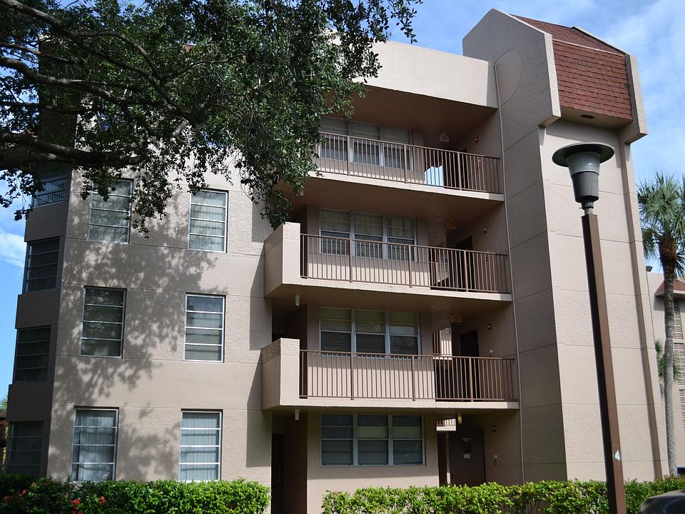 1st image of 1811 Sabal Palm Dr APT 404