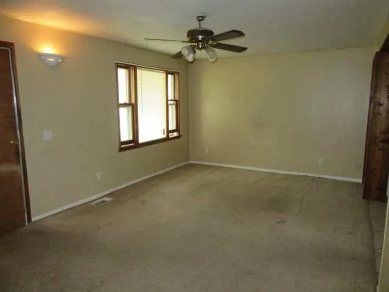 2 bed, 864 sqft, $815 — Photo 3