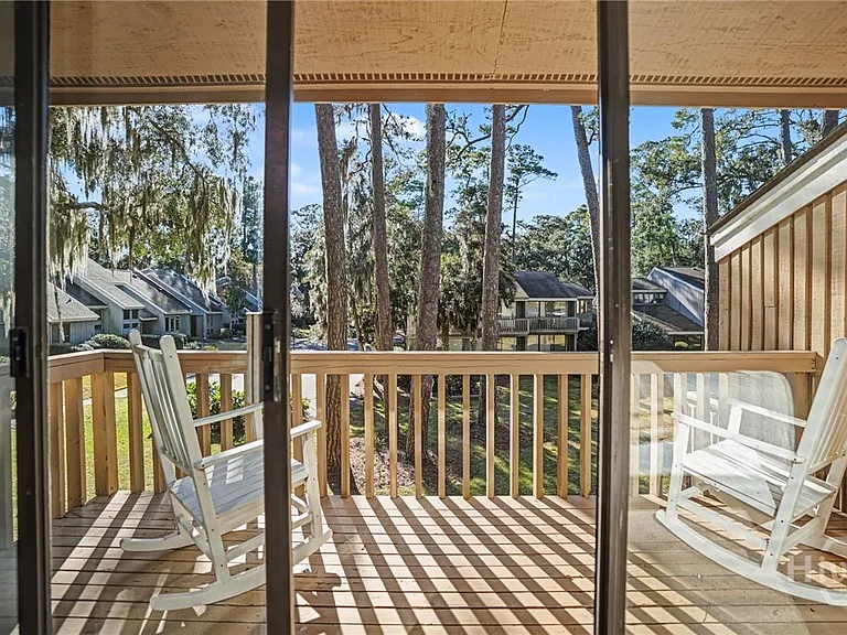 10 Dame Kathryn Dr — Photo 26