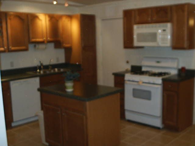 Beautifully Remodeled New Kichen!!