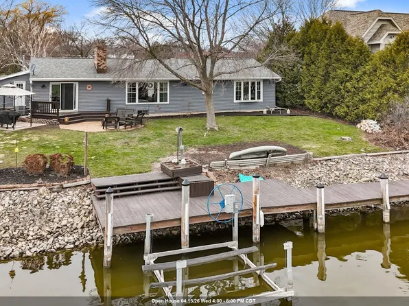 1866 Cliffview Ct, Oshkosh, WI 54901