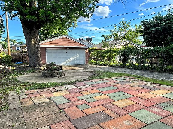 3rd image of 8625 43rd St