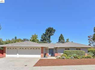13348 Slope Crest Dr, Oakland, CA 94619
