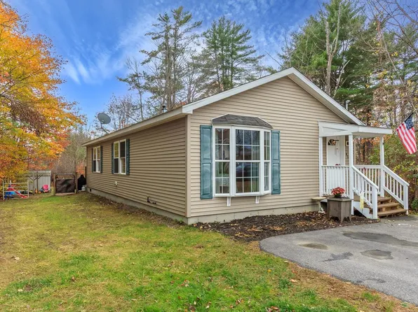 42 Woodrow Avenue, Franklin, NH 03235