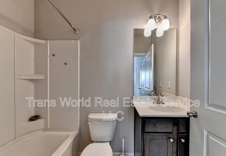 4648 Pine St SE — Photo 44