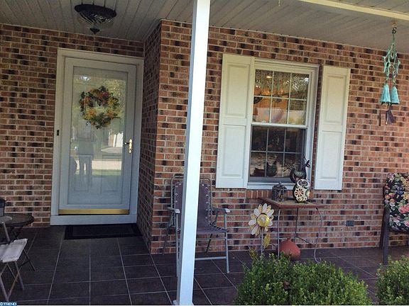 2nd image of 77 Bastian Dr
