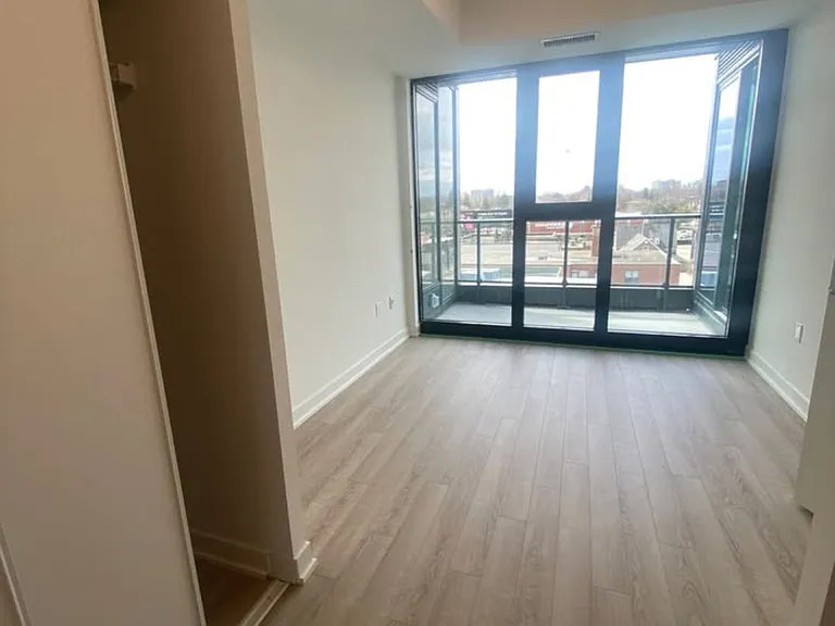 250 Lawrence Ave W #621 — Photo 3