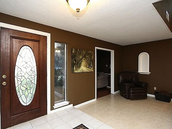 3rd image of 15602 Canterbury Forest Dr
