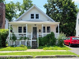 29 Glenwood Boulevard, Hudson, NY 12534