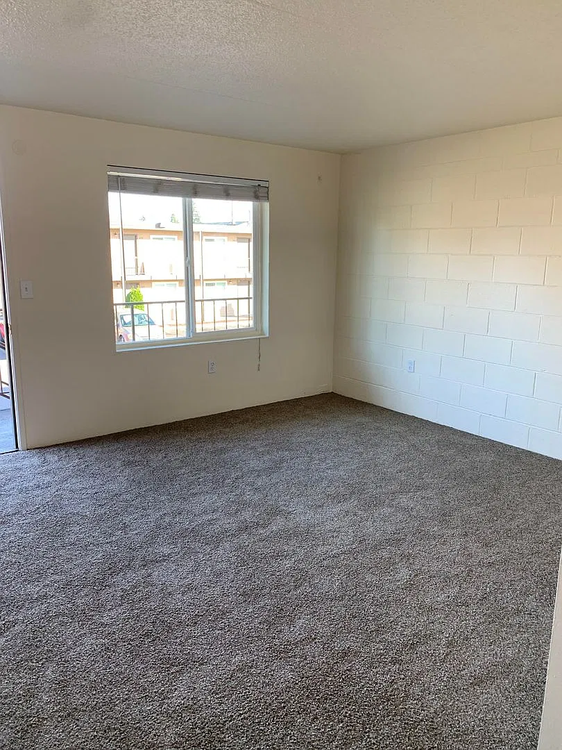 Farmington Apartments — Photo 4