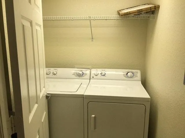 8271 Key Royal Cir #931 — Photo 9