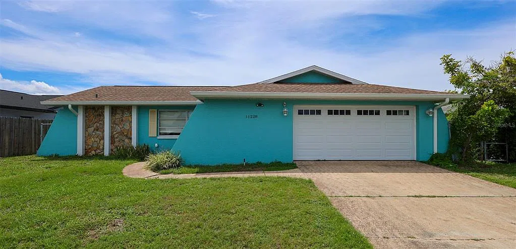 2 bed, 2.0 bath, 1518 sqft, $2,400 — Photo 1