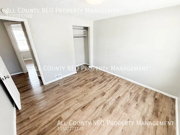 9584 Greenmeadow Rd #C — Photo 12