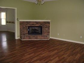 4th image of 215 Country Place Dr