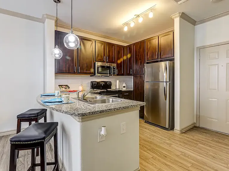 Bella Palazzo Luxury Apartment Community — Photo 10