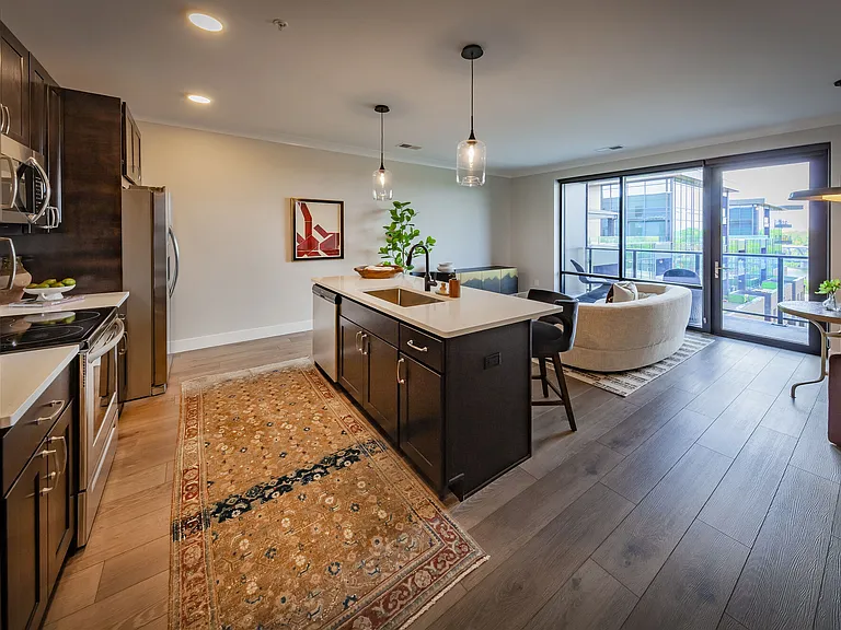 124 W Superior St #110 — Photo 42