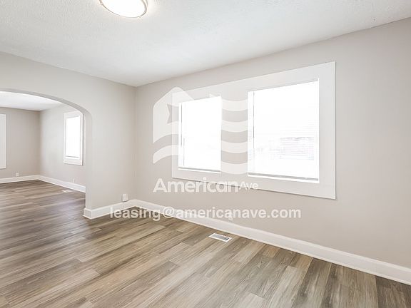 620794_004_dining_room_12771405.jpg