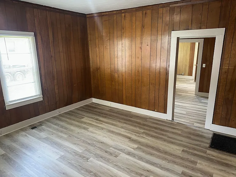 3345 W Don Tyson Pkwy — Photo 10