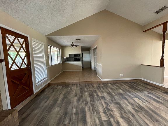 5th image of 1717 Chucker Ct