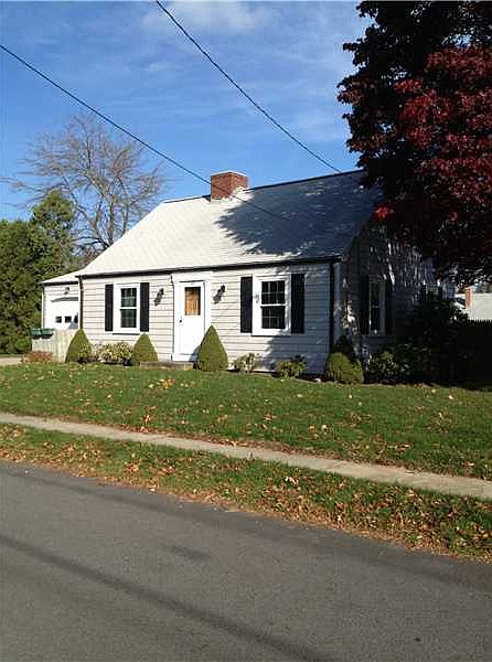 1st image of 17 Alden Dr
