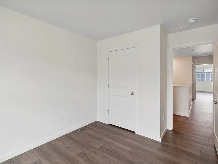 Creekside Townhomes Bedroom