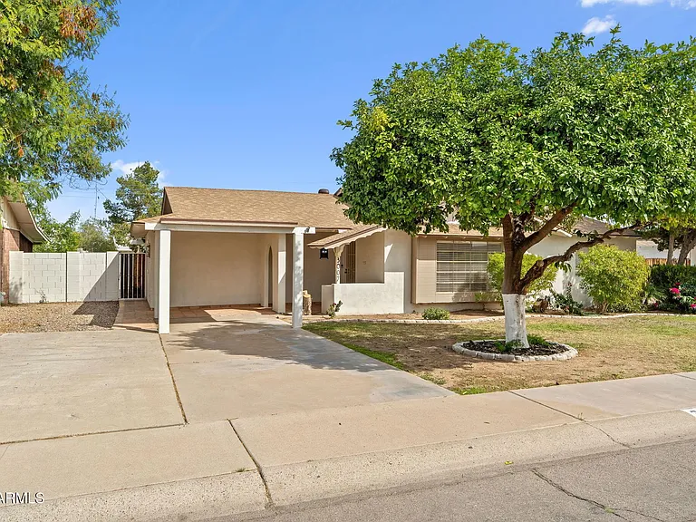 3007 N 84th Pl — Photo 2