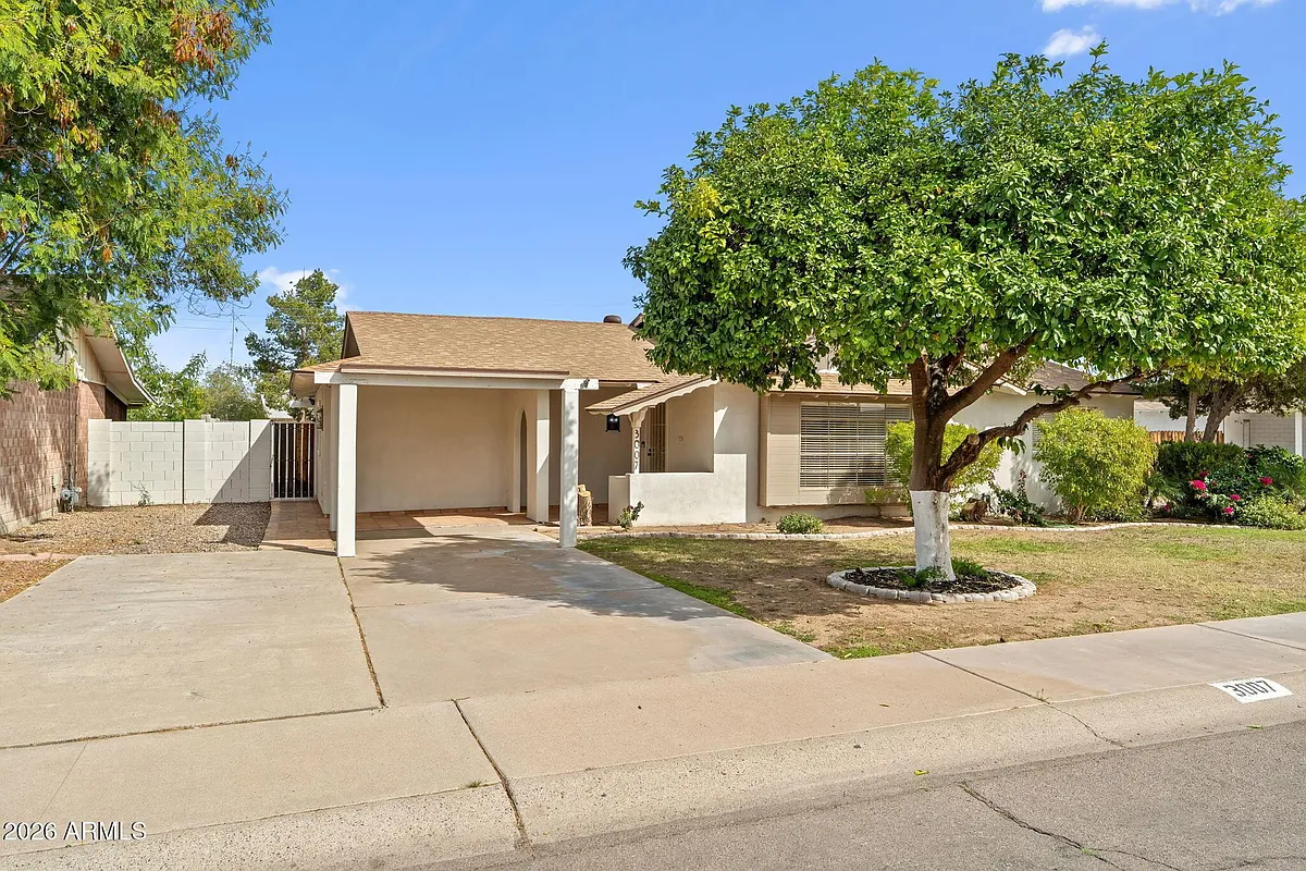 Building Photo - 3007 N 84th Pl