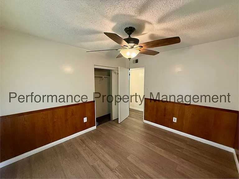 6800 Wilson Rd — Photo 10