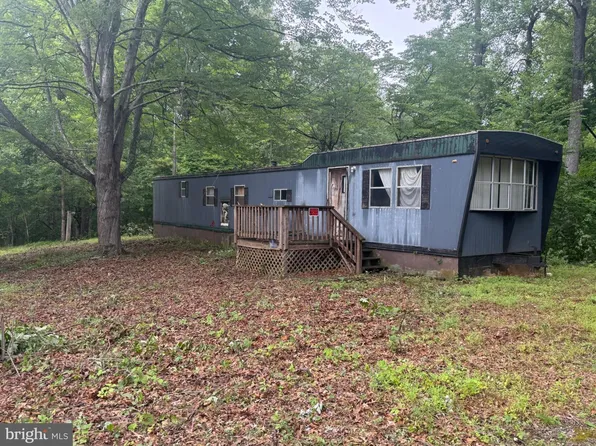 6334 W Hoover Rd, Reva, VA 22735