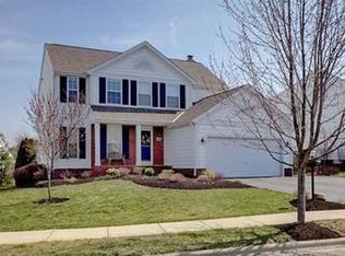 240 Andover Dr, Powell, OH 43065