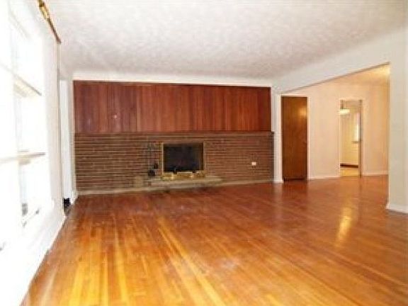 2nd image of 3326 Monticello Blvd