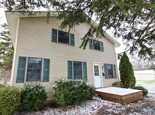 528 Cherry St, Perrysburg, OH 43551