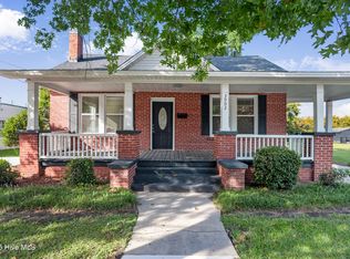 3902 W Wilson Street, Farmville, NC 27828