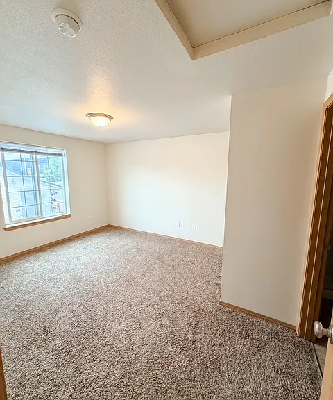 110 Washington Ave S #C — Photo 9