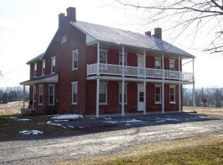 32 Locust Grove Rd, Bainbridge, PA 17502