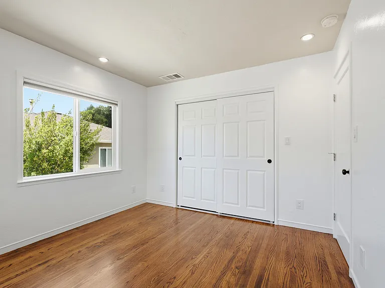 1680 Grove Way — Photo 16