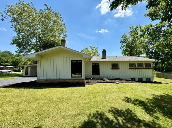 112 S 2nd St, Batesville, IN 47006