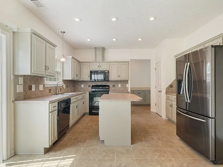 5186 Freedom Ridge Ct — Photo 7