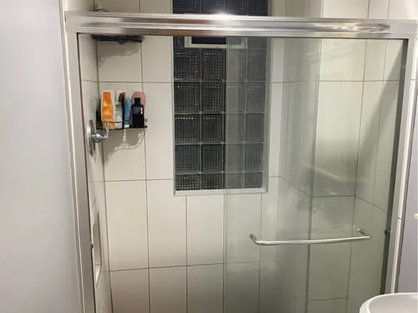 631 Jackson St NE, Minneapolis, MN