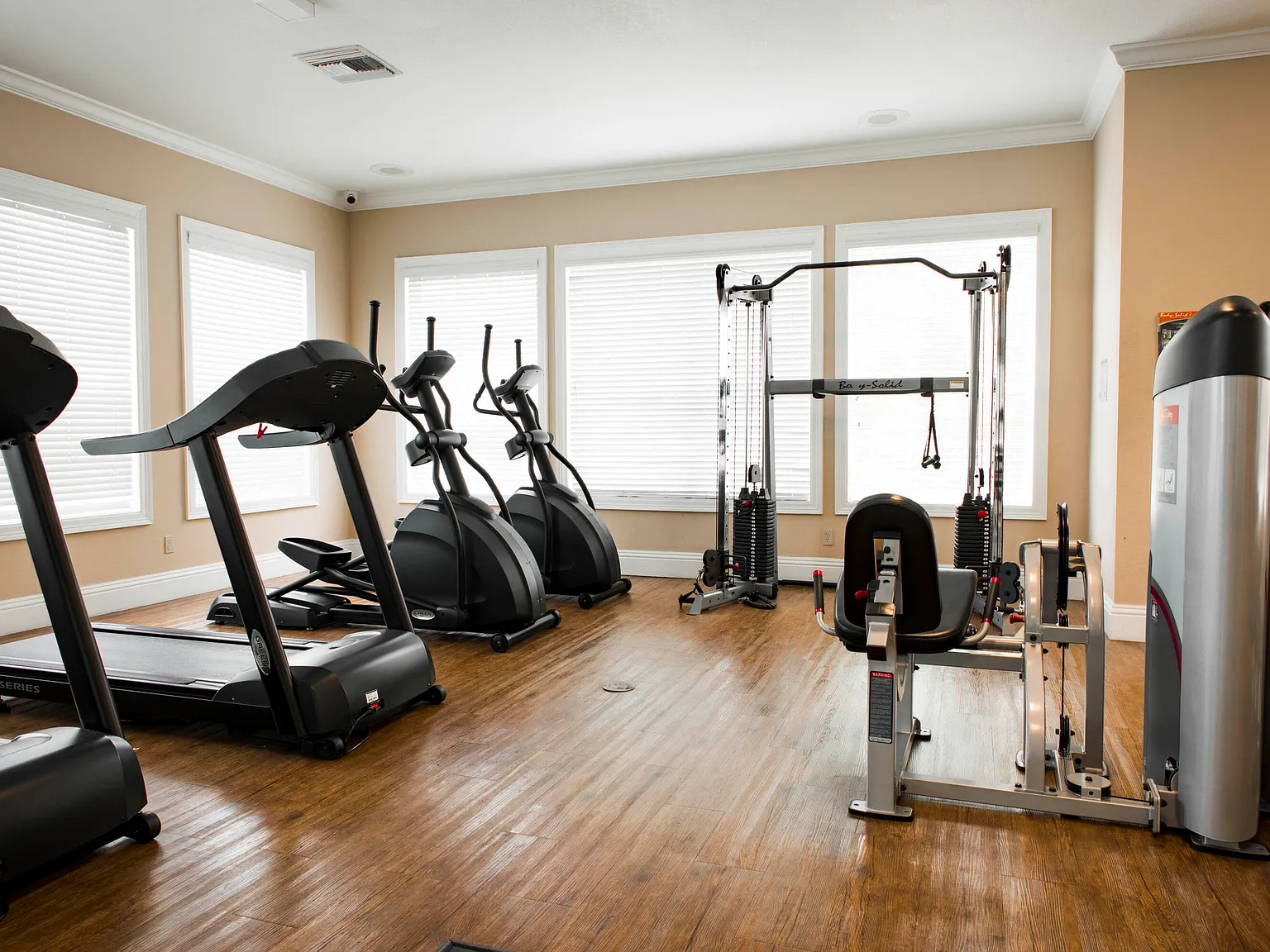 2 bed, 2.0 bath, 1199 sqft, $1,900 — Photo 3