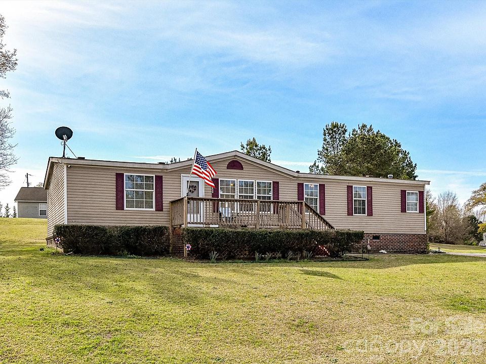 1st image of 1565 Foxbrook Cir