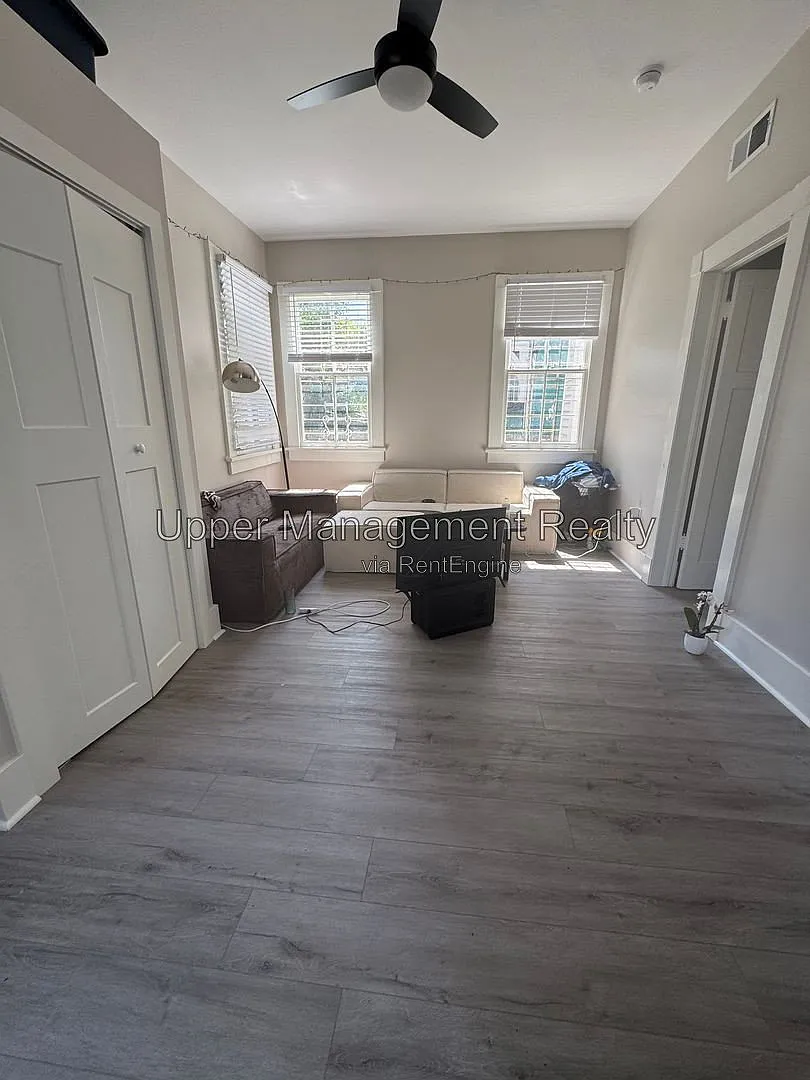 2 bed, 1.0 bath, $2,000 — Photo 4
