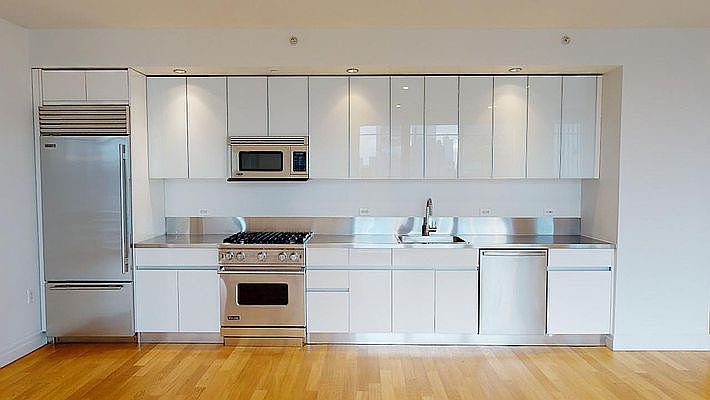 1st image of 550 W 54th St APT 23N
