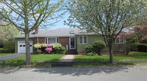 2nd image of 44 Linden Ave