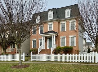 23310 Robin Song Dr, Clarksburg, MD 20871