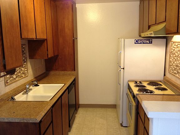 2nd image of 4244 E 5th St #8
