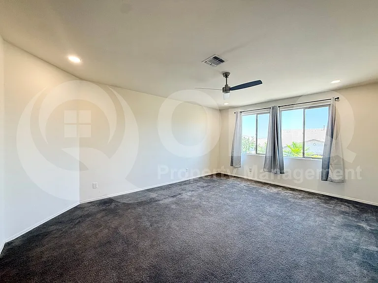 22933 E Silver Creek Ln — Photo 10