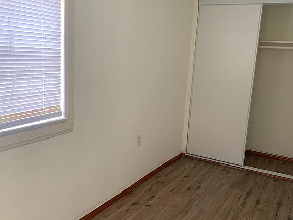 5th image of 4312 Willow Brook Ave #4314